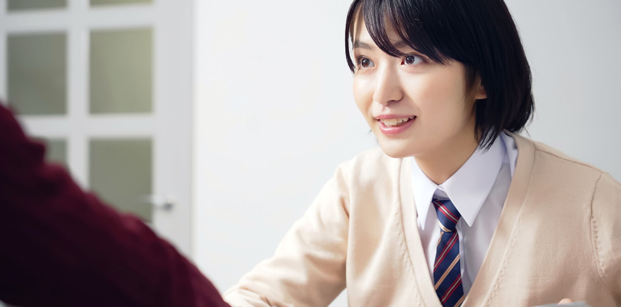 学習指導を受ける生徒